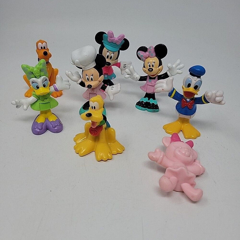 Disney Lot 8 Minnie Mickey Donald Daisy & Pluto 2” pvc  Figures